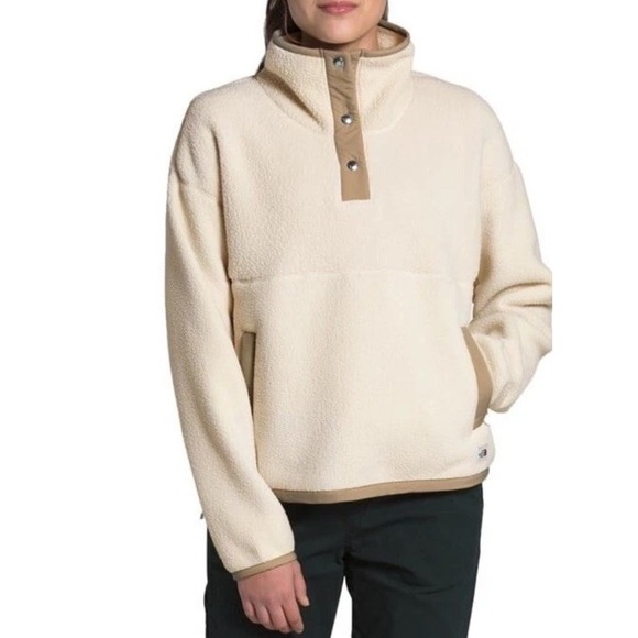 The North Face Jackets & Blazers - The North Face Cragmont 1/4-Snap Fleece Pullover in cream Engraved Vail 2022 L